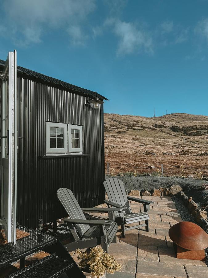 Black Hut At Slieve Croob Glamping Ballyward Exterior foto